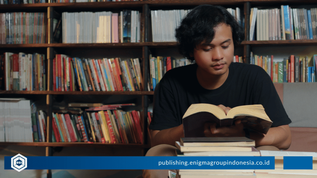 Mengenal Proses Penerbitan Buku, Dari Naskah Menjadi Karya Profesional