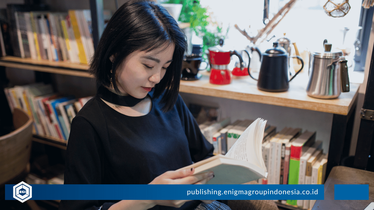 Peran Buku dalam Membentuk Cara Berpikir Kritis dan Memahami Informasi